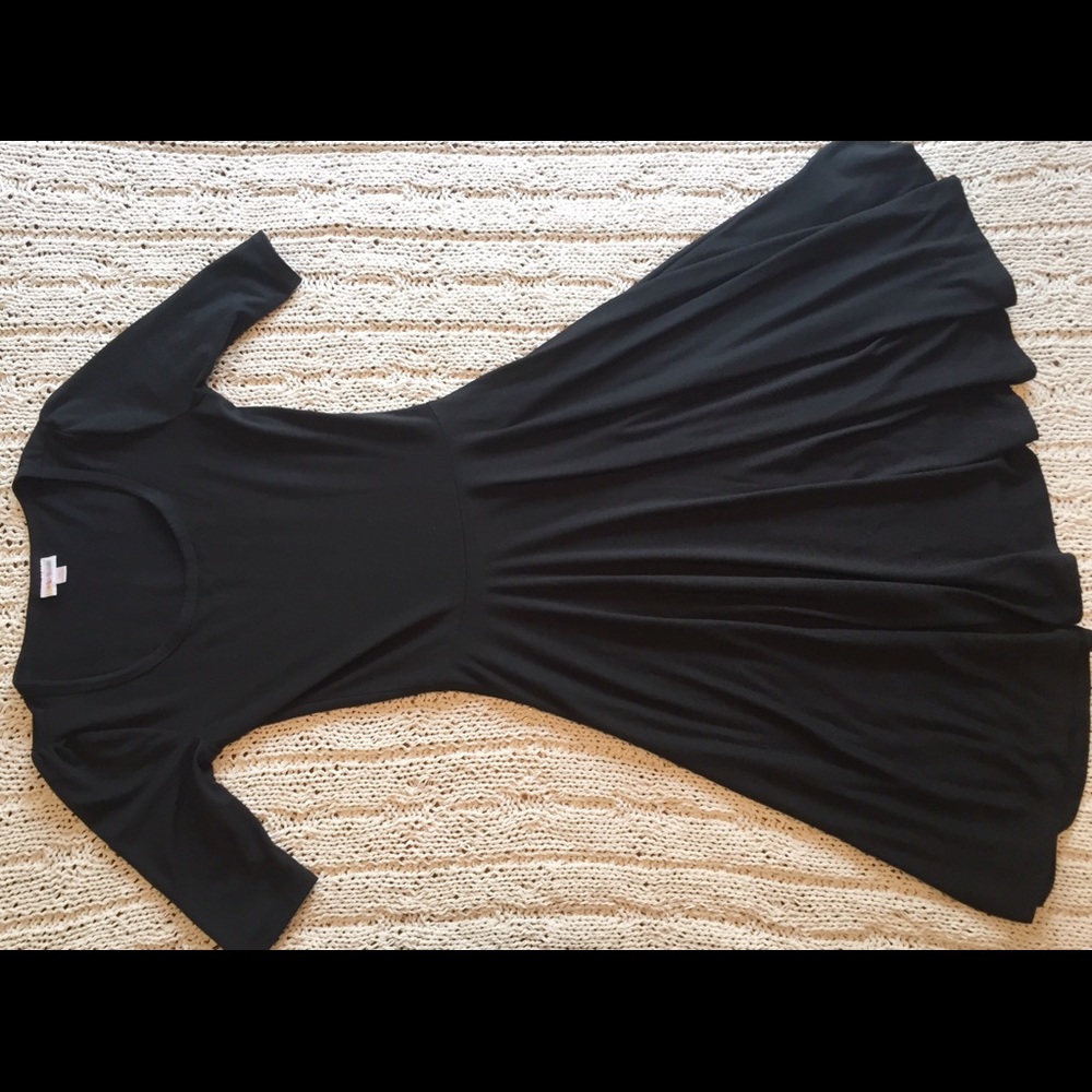 Lularoe Nicole Dress- Black